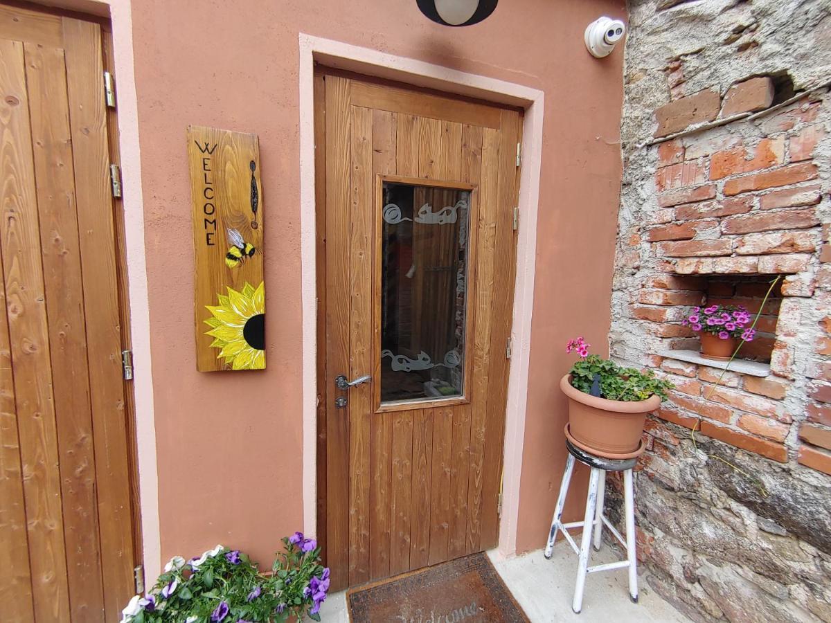 U Mikesu Apartment Vyssi Brod Exterior photo